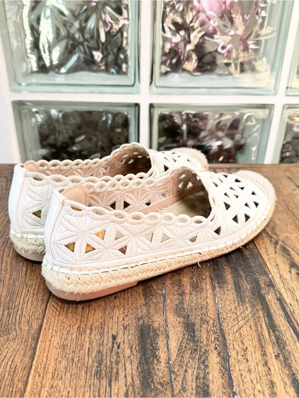StyleLoop Beachy White Woven Jute Cutout Espadrille Sandals Flats 6.5 Shoes